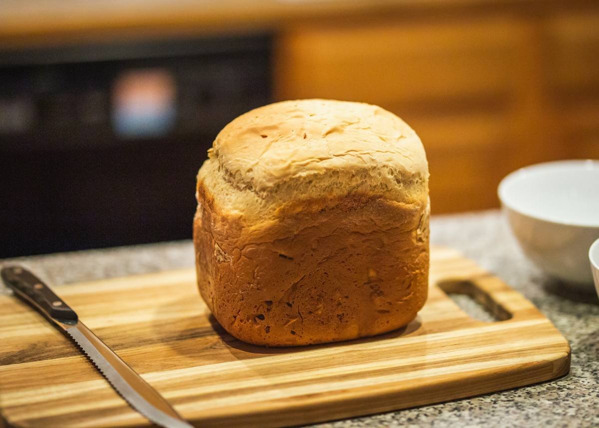 Airtight container storing bread flour with label showing date – is bread flour bad prevention method